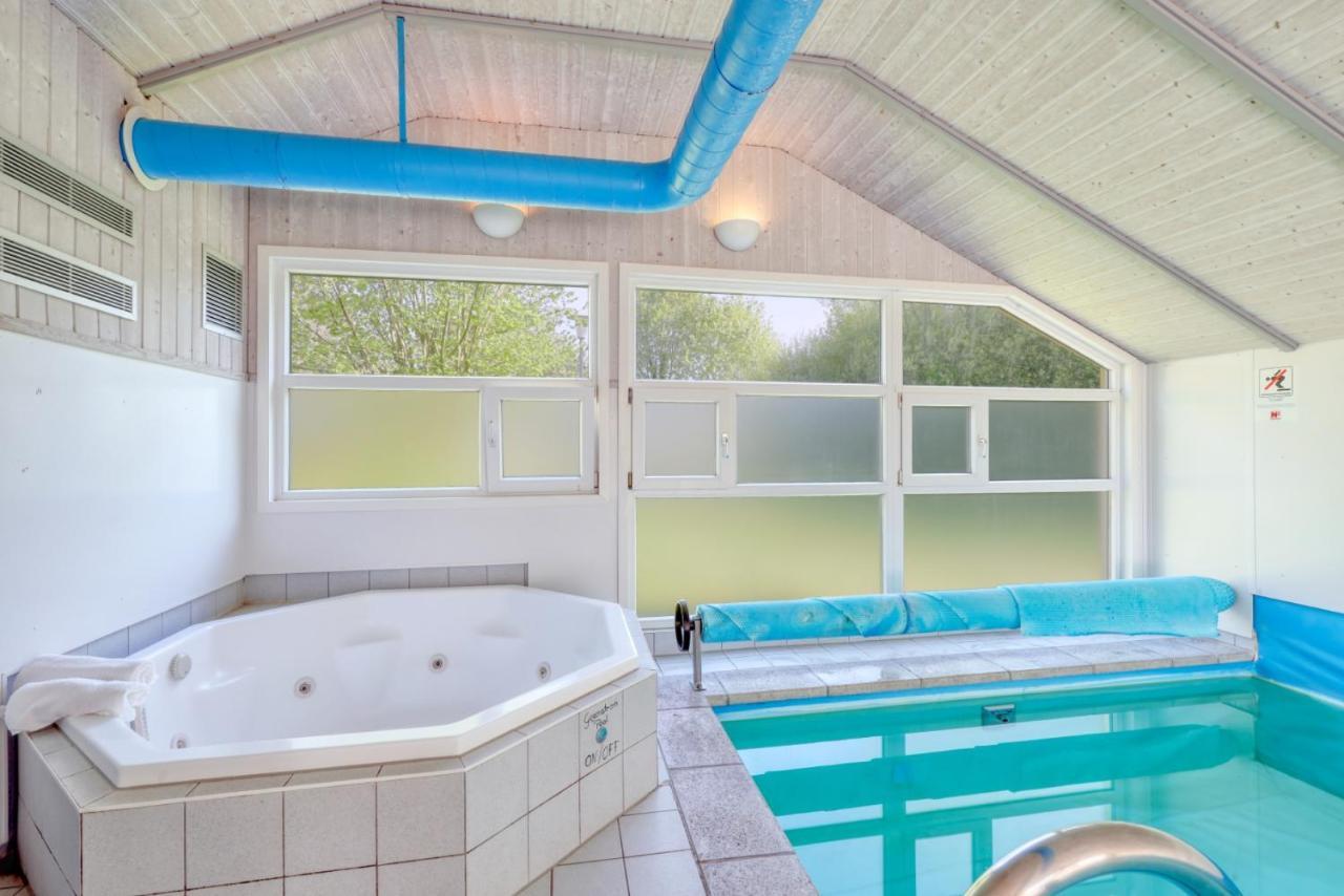 Kranich Poolferienhaus Villa Hohendorf  Exterior photo