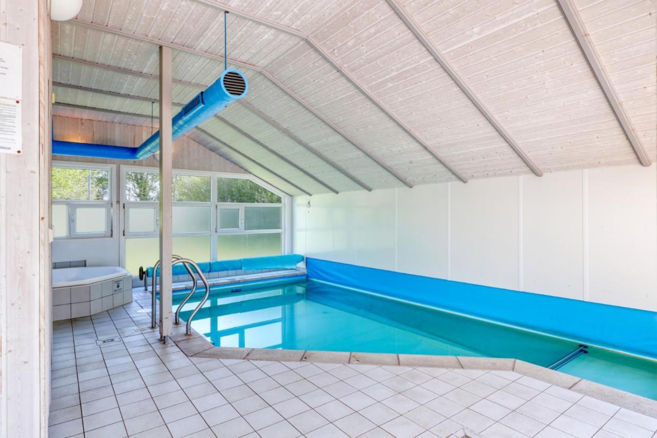 Kranich Poolferienhaus Villa Hohendorf  Exterior photo