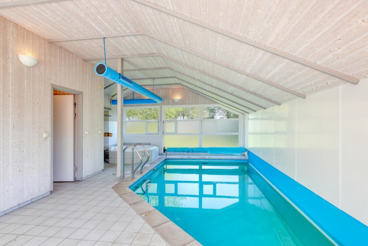 Kranich Poolferienhaus Villa Hohendorf  Exterior photo